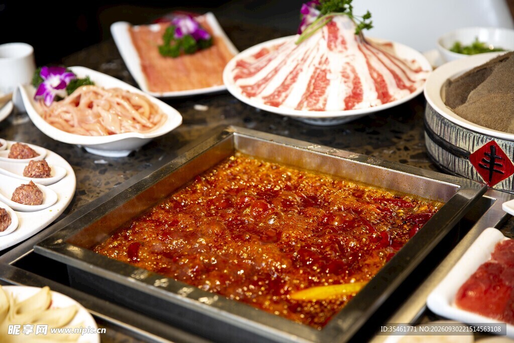 红油麻辣火锅食材