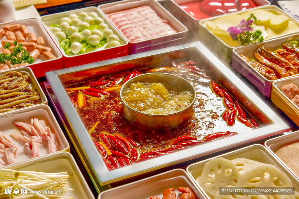 丰盛鸳鸯火锅套餐