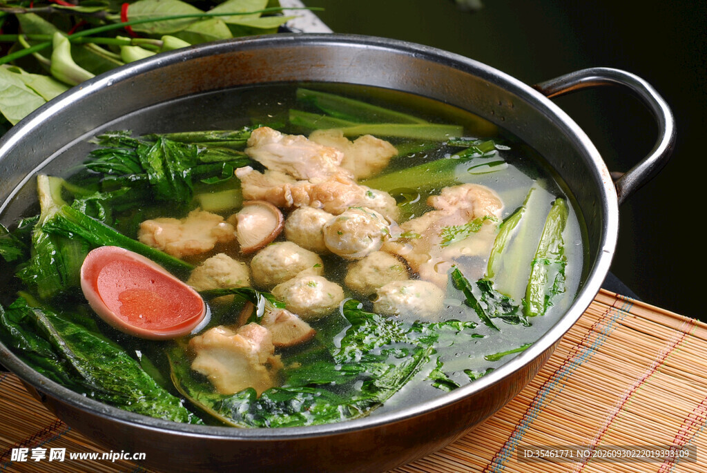 青菜肉丸汤锅