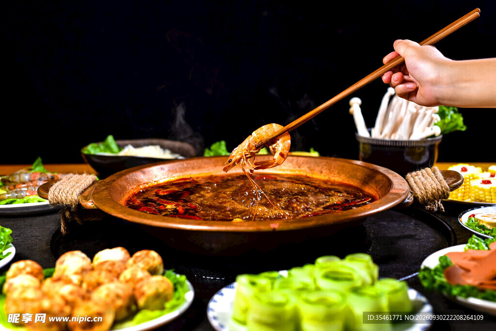 铜锅麻辣火锅特色美食