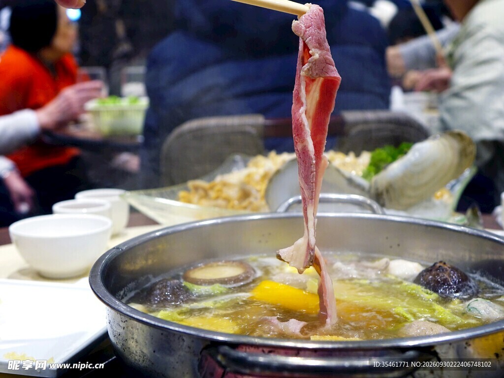 涮火锅鲜肉片