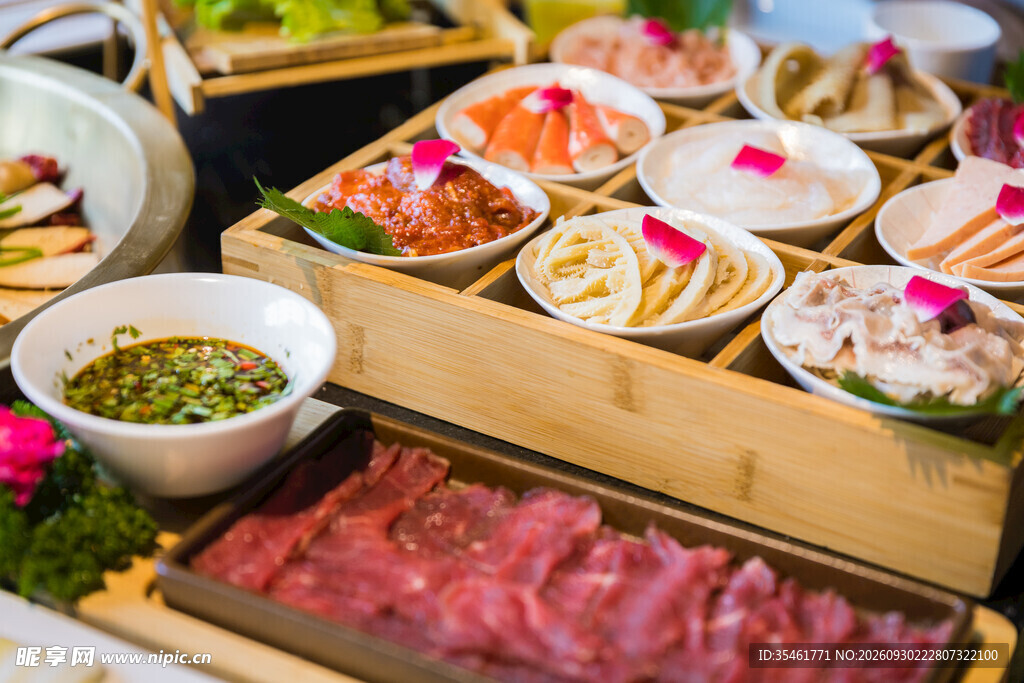 火锅生鲜食材拼盘