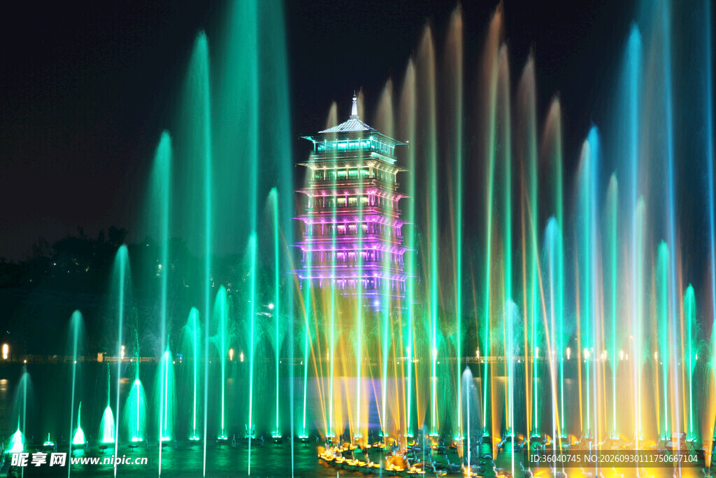 夜景炫彩音乐喷泉