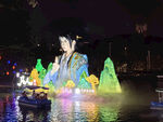 水上古风花灯夜景