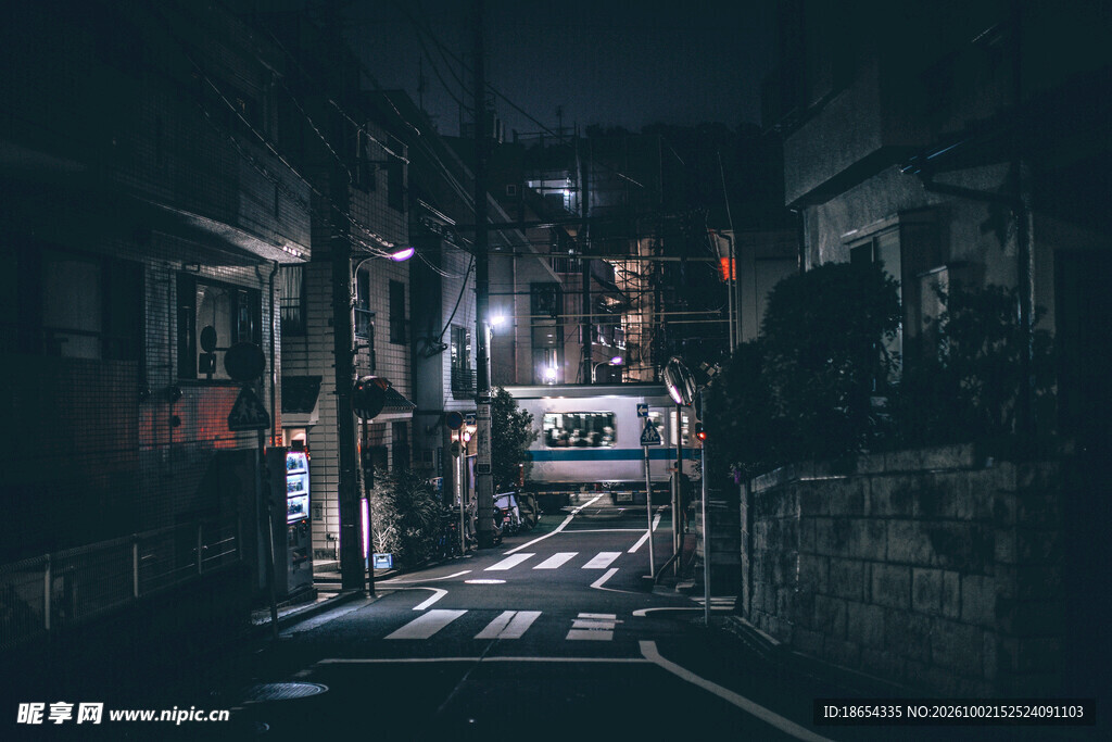 朦胧城市夜晚街景