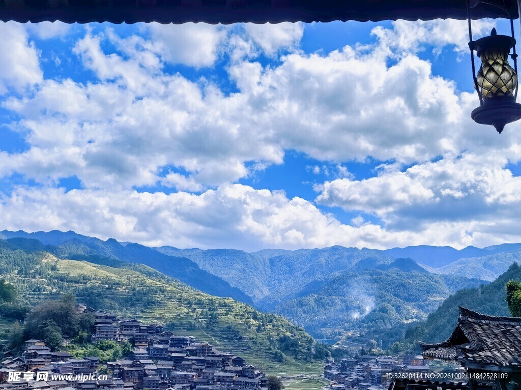 山乡晴日自然风光