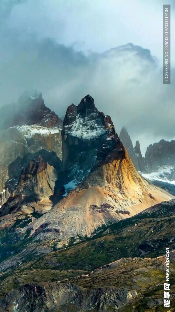 奇峰怪石