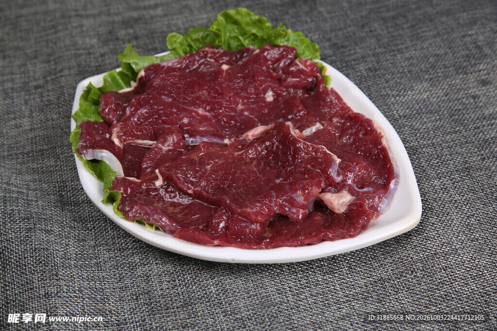 盘装鲜切生牛肉