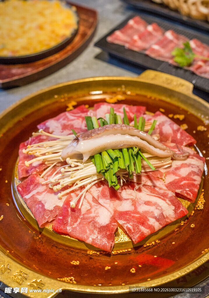 日式肥牛寿喜烧