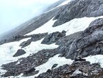 山坡残雪自然风光