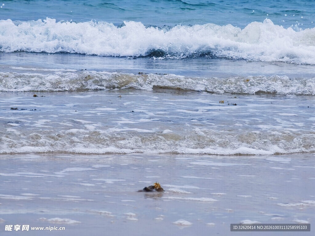 海滩海浪自然风光