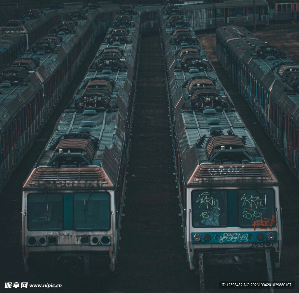 双列自动扶梯俯视画面