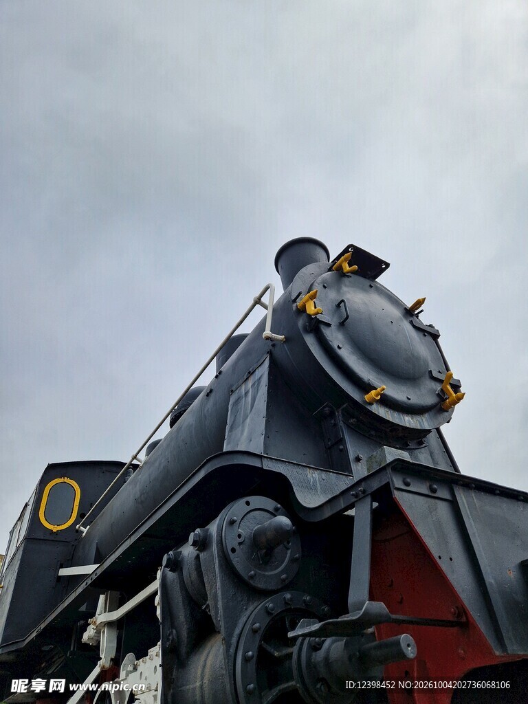 复古蒸汽机车车头特写