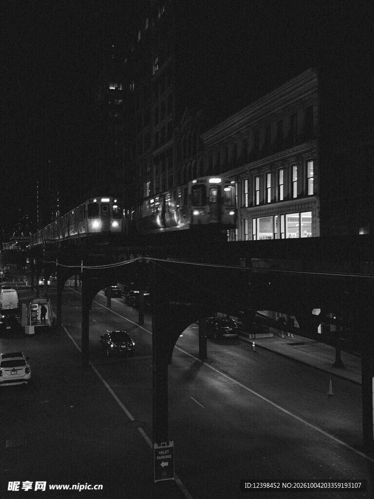 古廊夜色