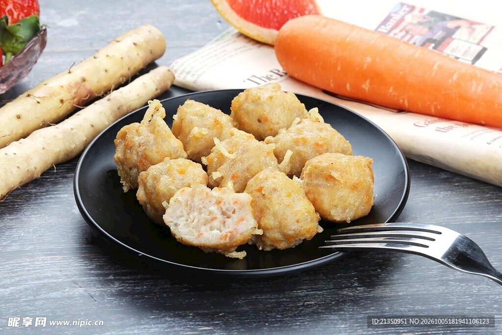香酥炸藕丸美食摆盘