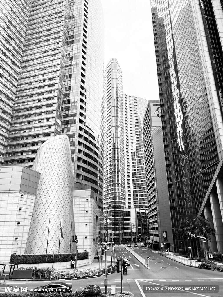 黑白都市摩天建筑群