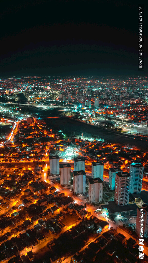 高空俯瞰城市夜景