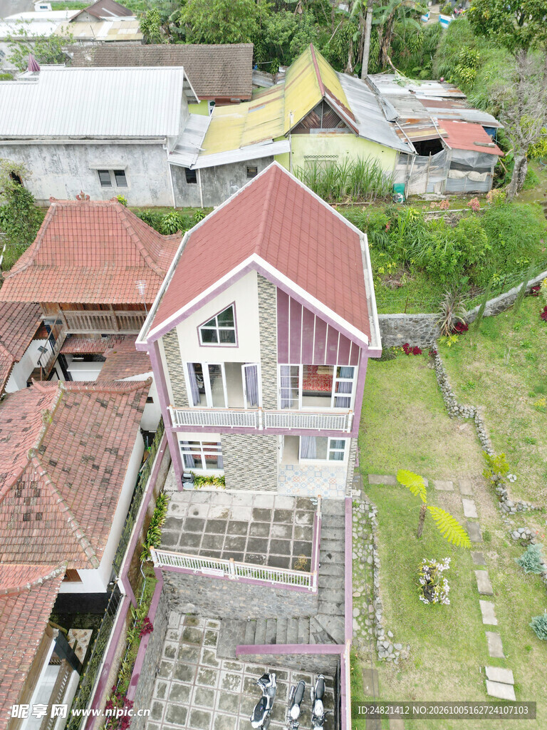 航拍乡村红顶民居