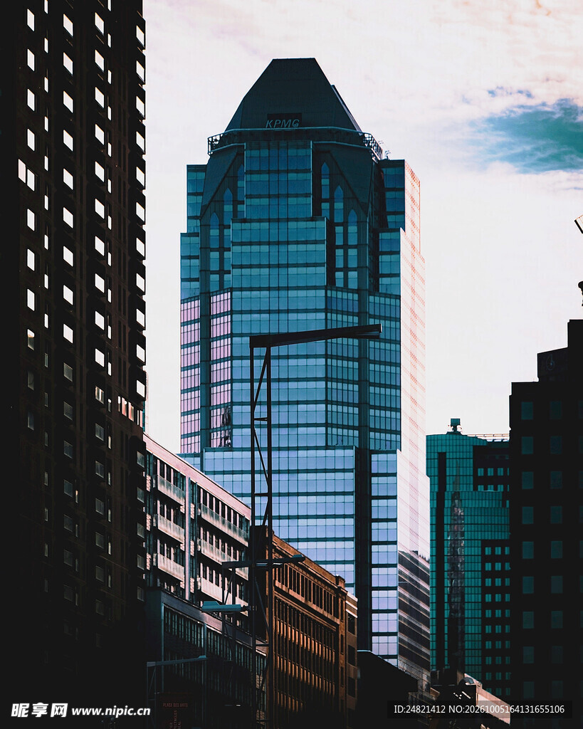城市摩天高楼景观