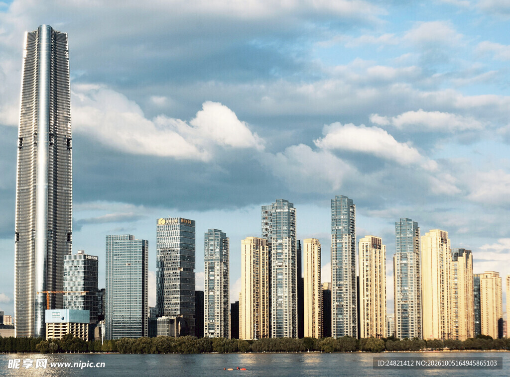 滨水都市摩天建筑群