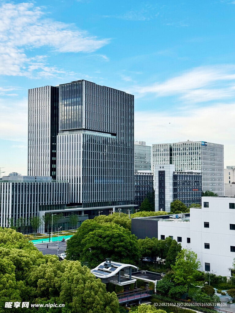 现代商务办公建筑群