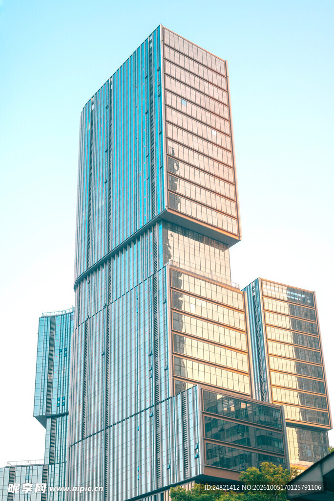 现代商务摩天大楼