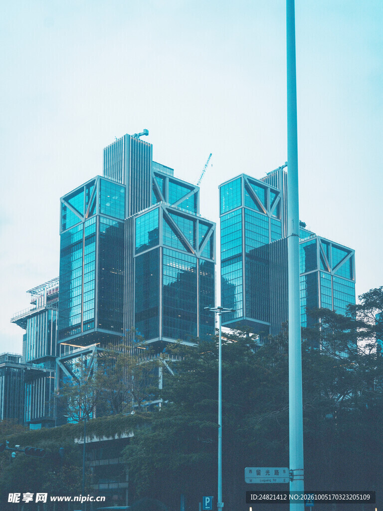 蓝调现代城市高楼