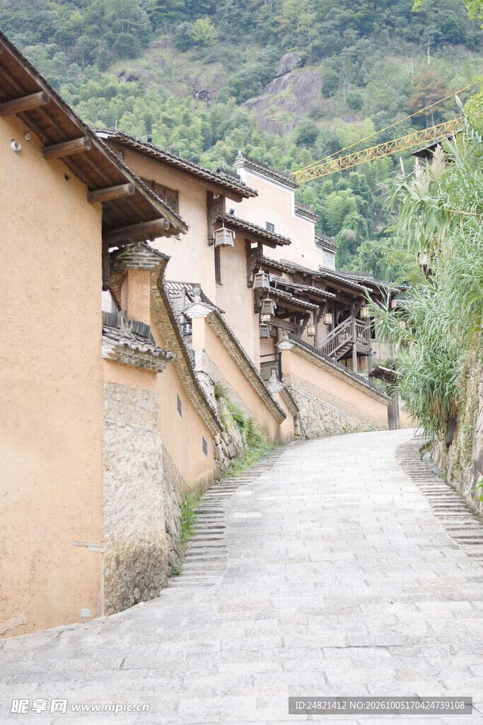 山间乡村民居巷道
