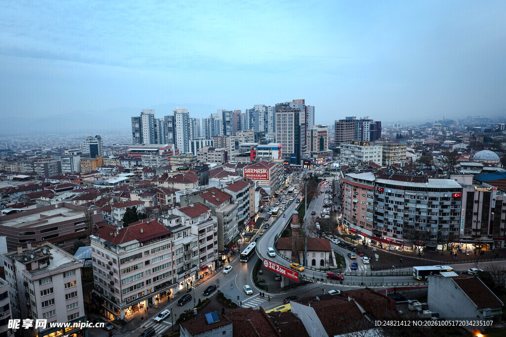 暮色城市高空俯瞰全景