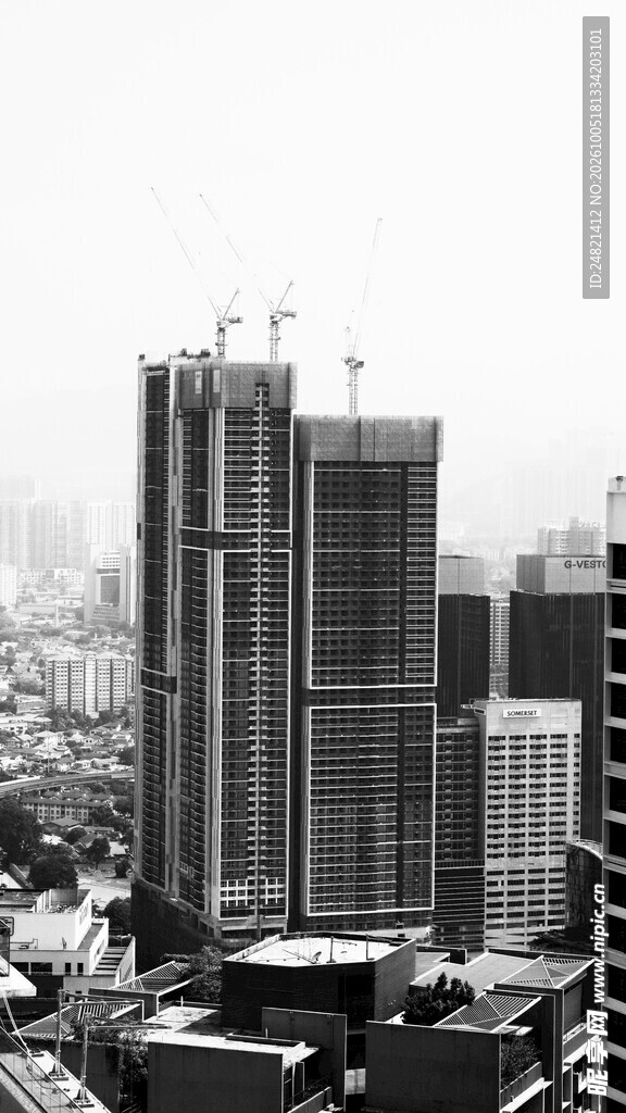 黑白城市摩天建筑群