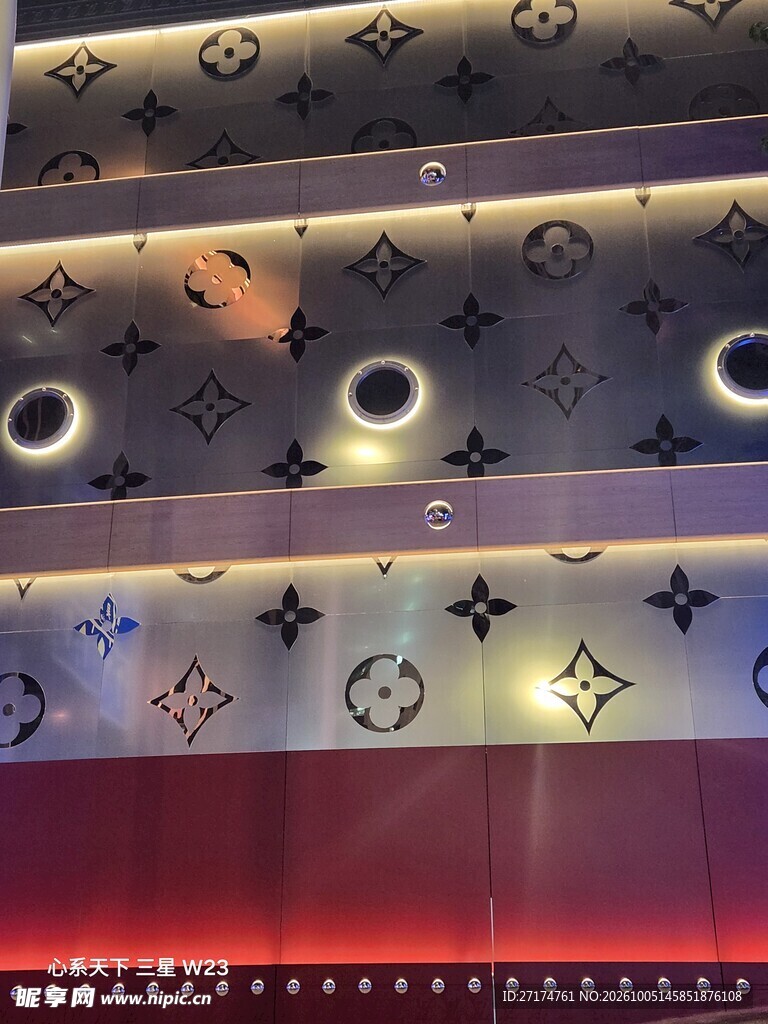 轻奢镂空发光装饰墙面