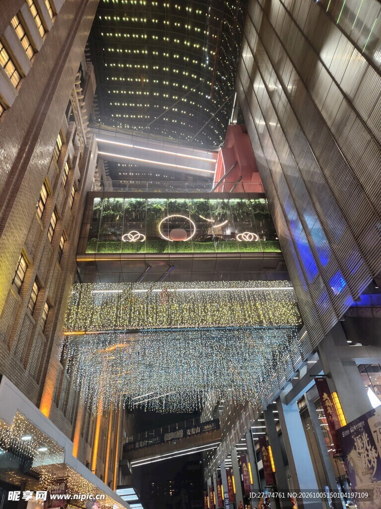 欧式奢华穹顶仰拍