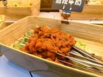 自助餐台麻辣牛柳