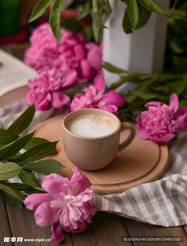 鲜花与咖啡