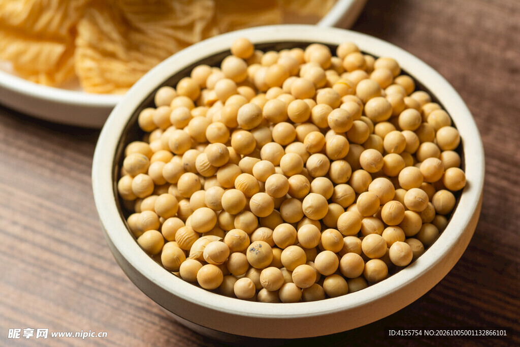 碗装黄豆食材