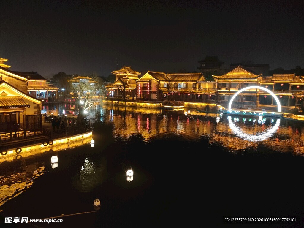 水乡古建夜景