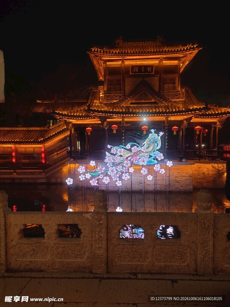 古建夜景灯光秀
