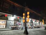 中式古街夜景