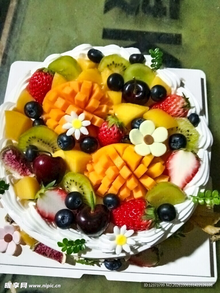 缤纷水果蛋糕