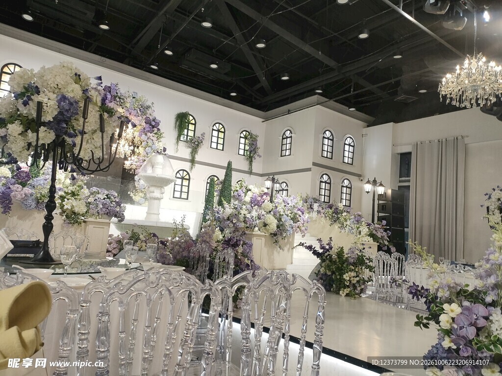 唯美婚礼宴会厅布置
