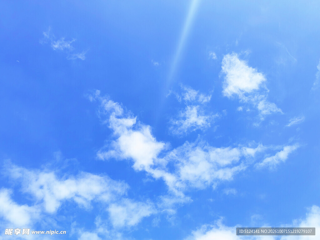 蓝天白云