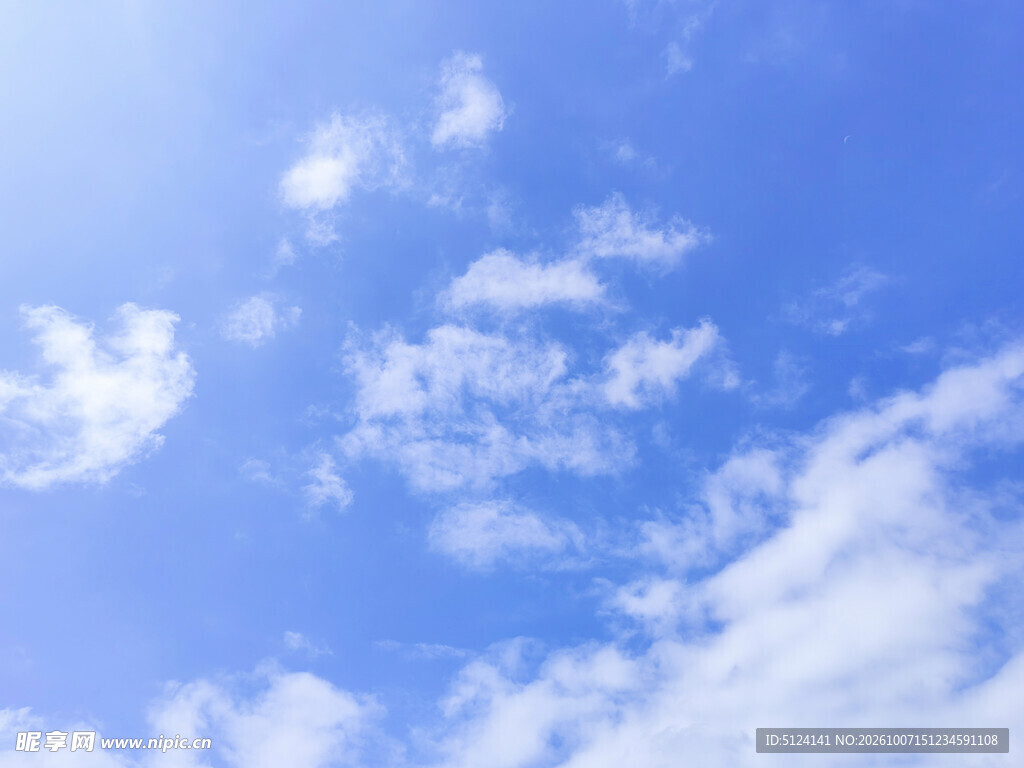 蓝天白云
