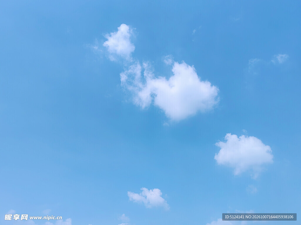 蓝天白云