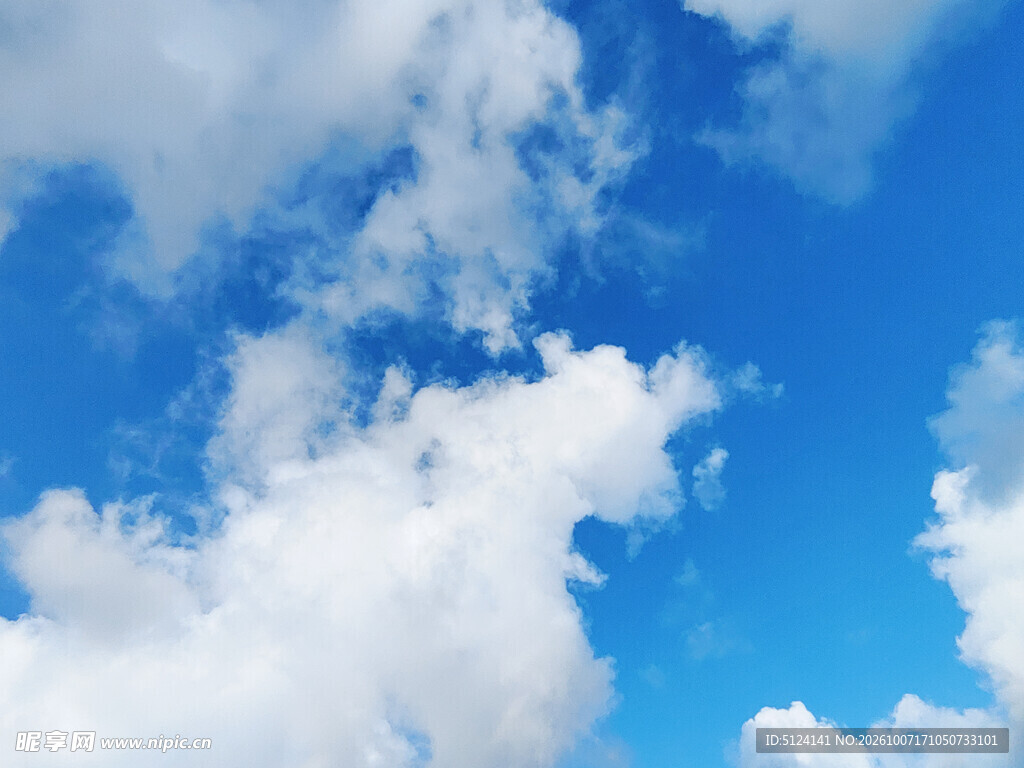 蓝天白云