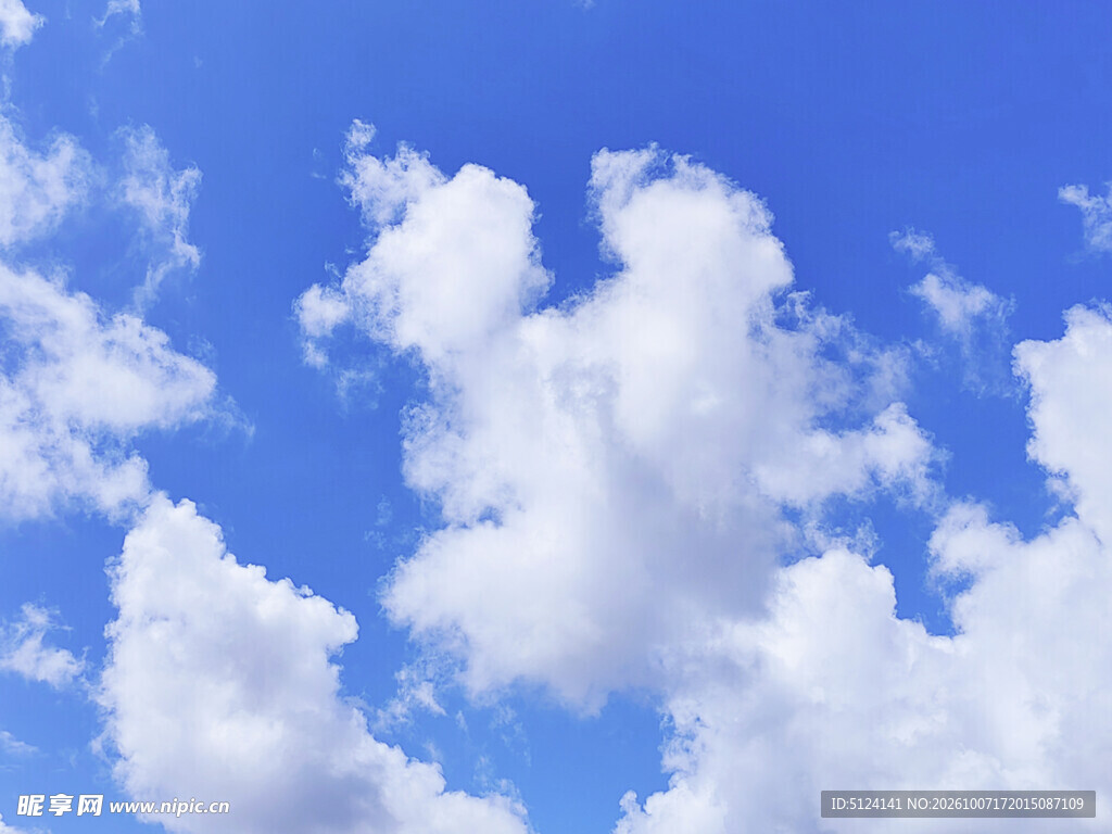 蓝天白云