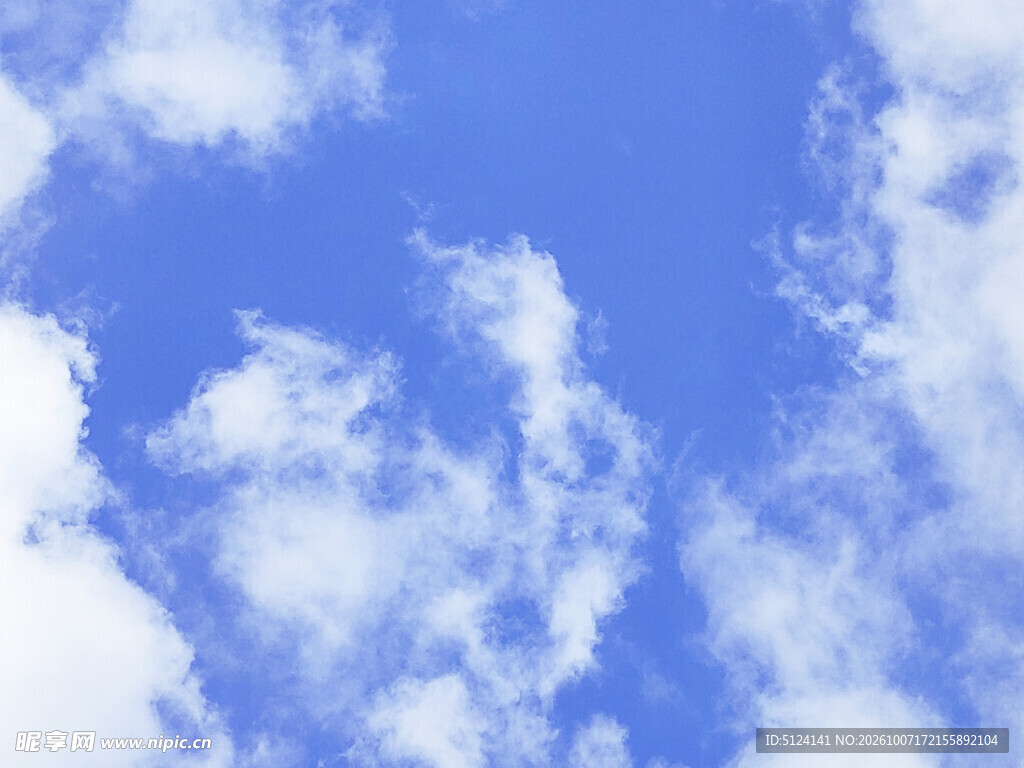 蓝天白云