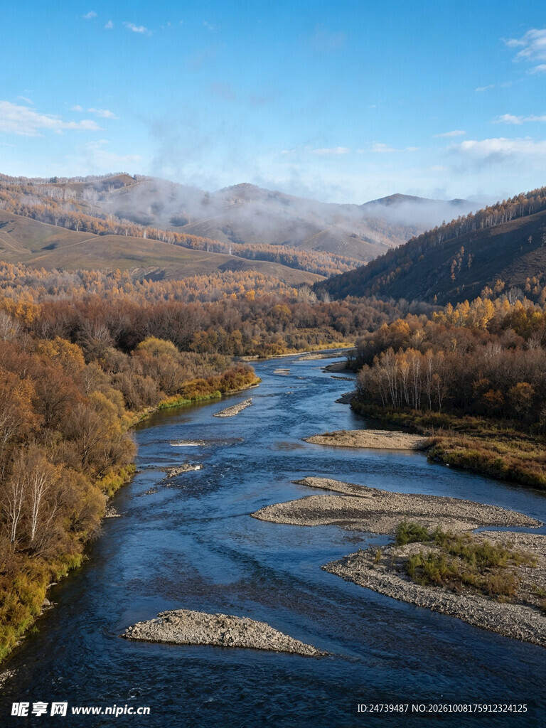 秋日河谷山野风光