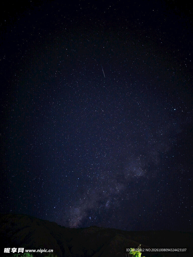静谧暗夜星空