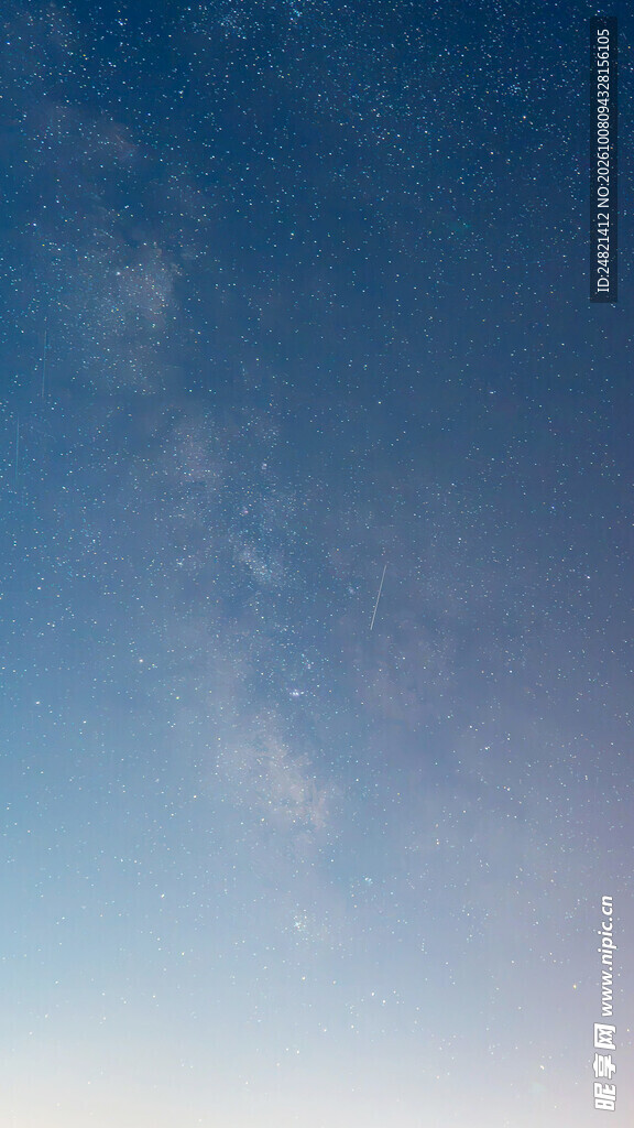 晴空淡云蓝天背景