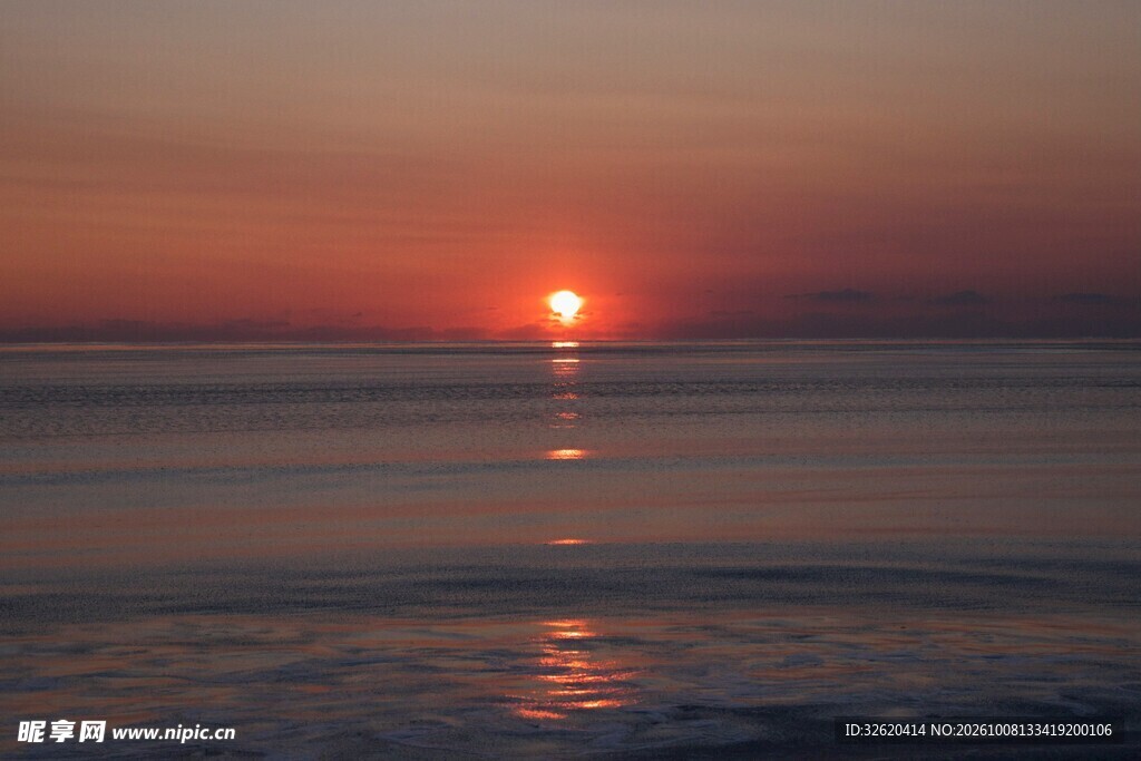 海面日落美景